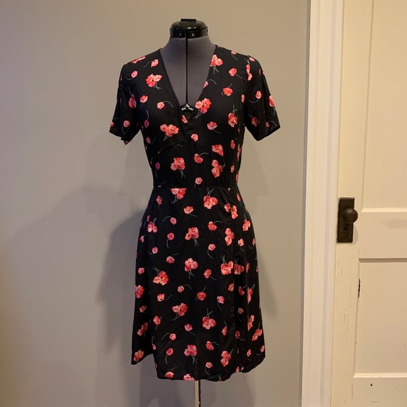 NWT Gap dress with sweet floral print - Picture 2 of 10